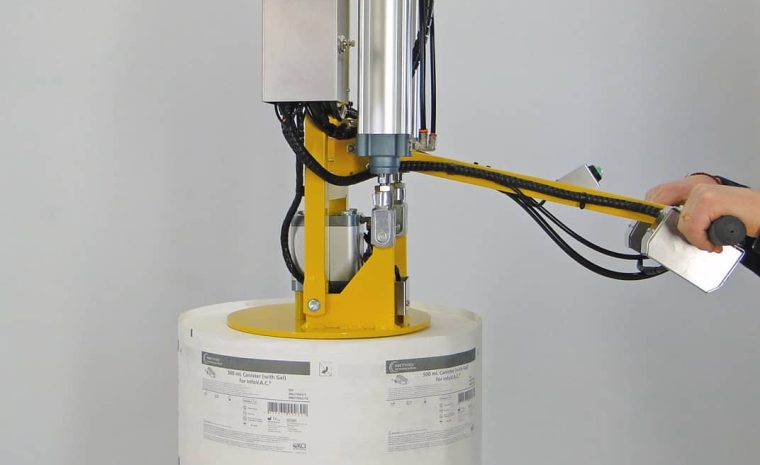 Reel Handling Solutions – Mechanical & Vacuum Grippers