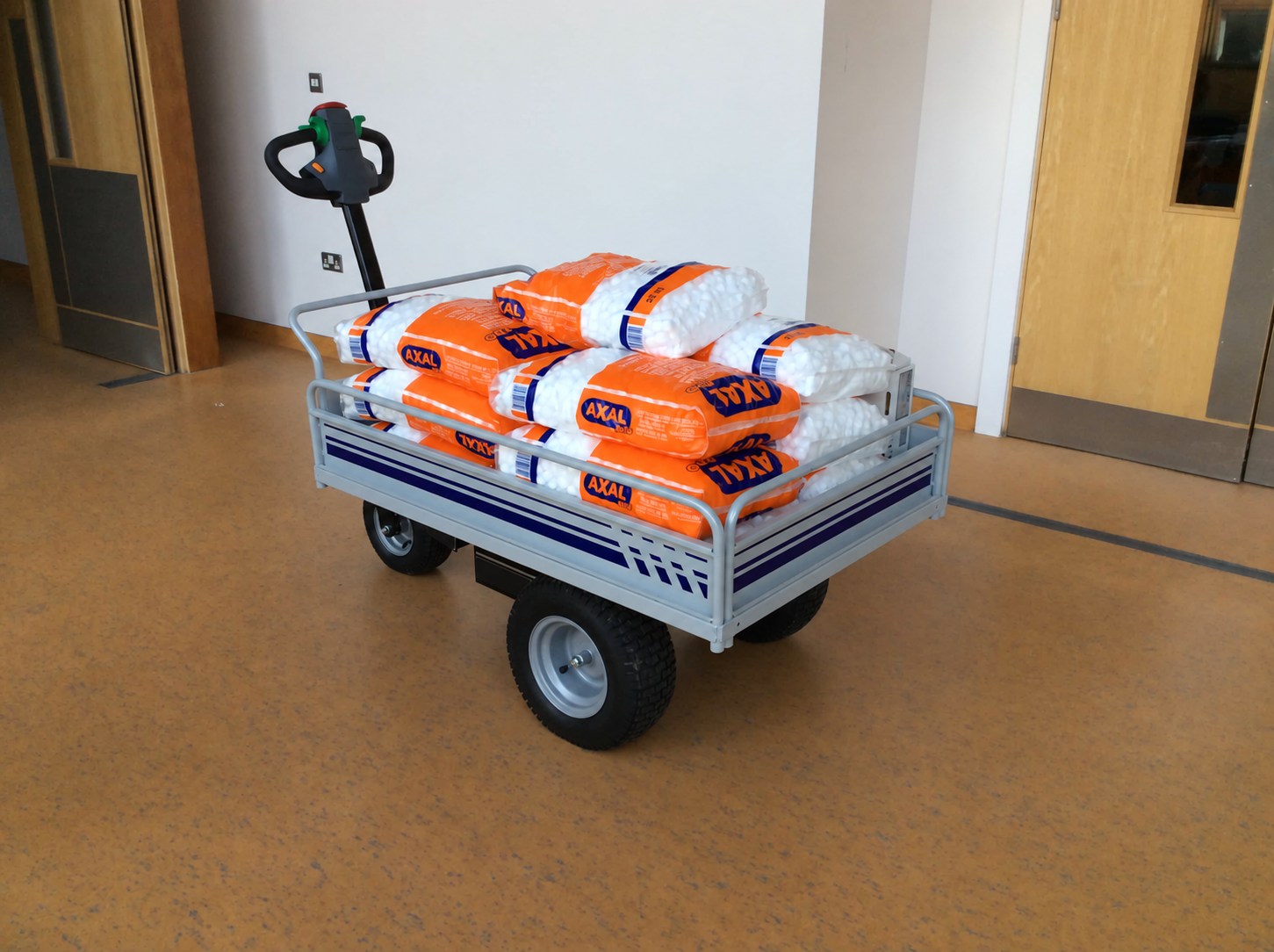 Electric Platform Trucks – Battery Powered Transport Solutions Load Capacity up to 1,000kg
