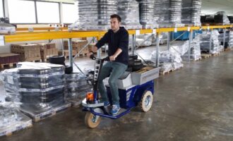 Ride-On Electric Tow Tugs