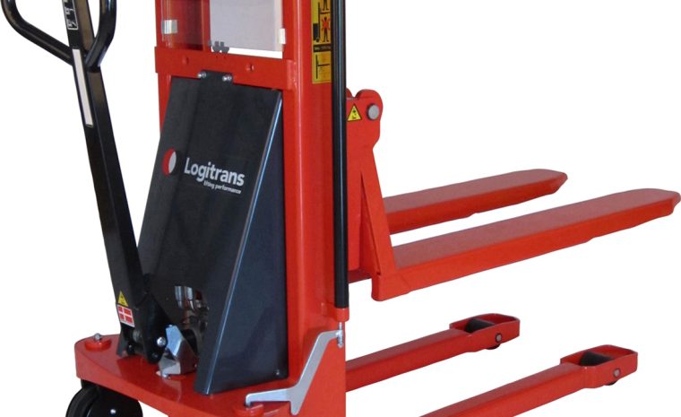 Manual & Electric Pallet Trucks – Reliable Lifting with Capacities up to 2500 kg 