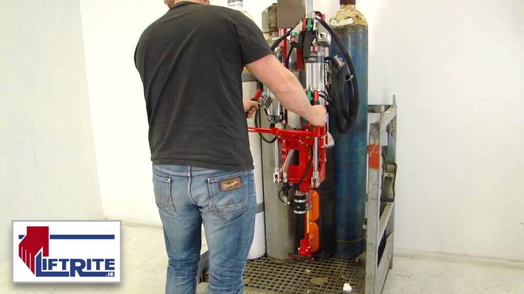 Project Spotlight: Powered Gas Cylinder Lifting System